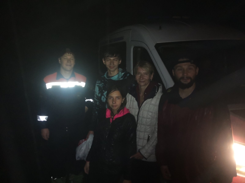 ​Сотрудники «Забайкалпожспас» спасли женщину с тремя детьми в Забайкалье